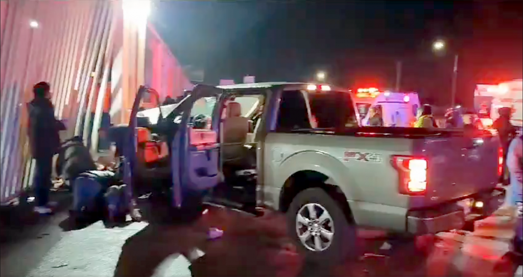 Camioneta en accidente en Torreón