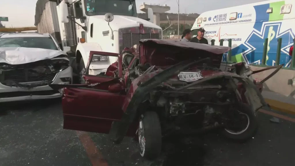 Carambola en la autopista México-Puebla