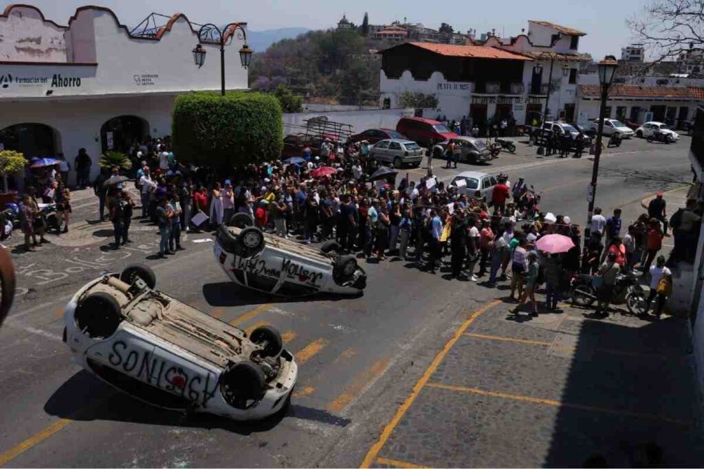 En Taxco linchan a mujer que presuntamente quitó la vida a una menor
