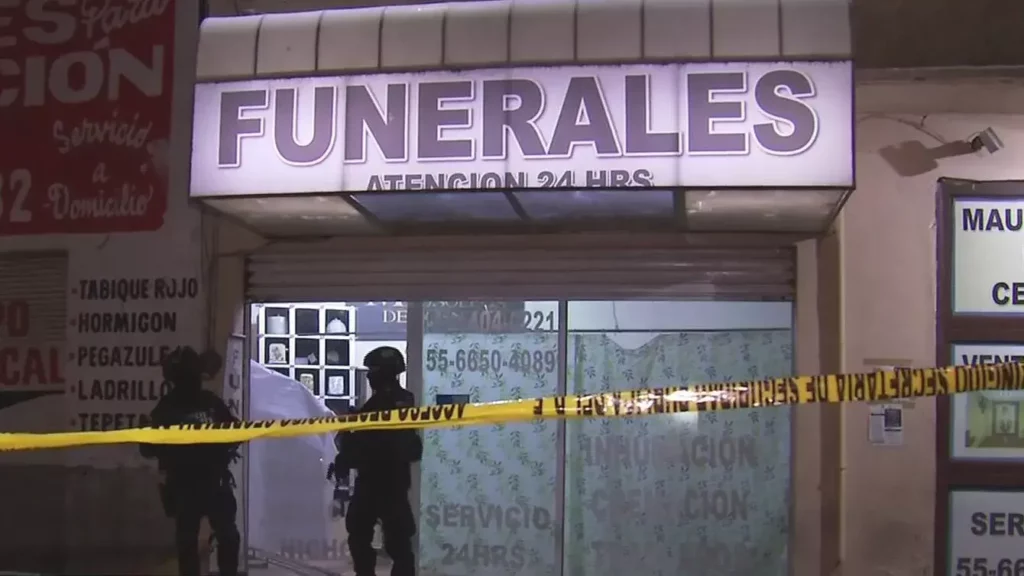 Descubren cuerpos en funeraria clausurada por desaparición de dos hombres en la CDMX