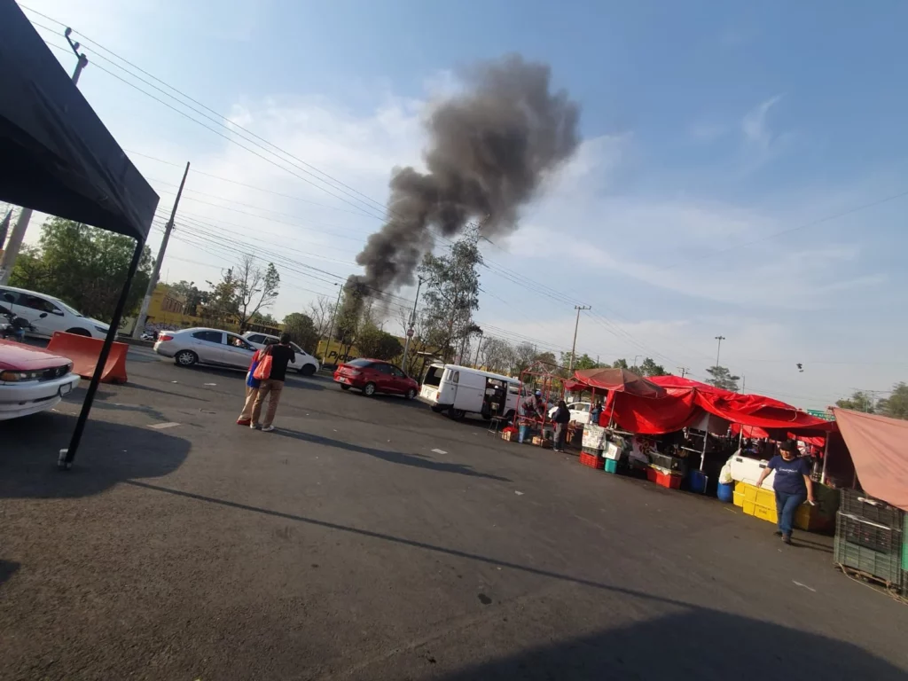 Helicóptero cae en Coyoacán, CDMX, hay tres fallecidos