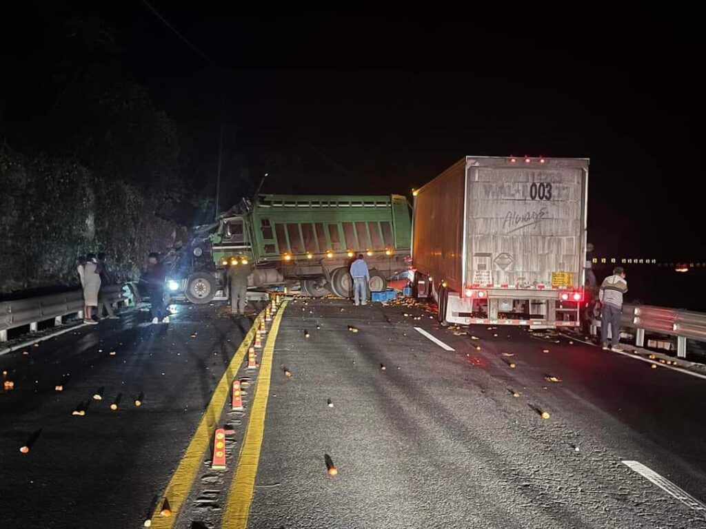 Tras el ataque armado donde una niña de 7 años perdió la vida, se clausura la México-Tuxpan