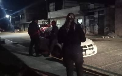 Frustan robo en Moyotzingo, Puebla; habían citado al hombre por Facebook para venderle un auto