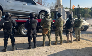 En cateo en Tepeyanco le aseguran vehículos al CJNG
