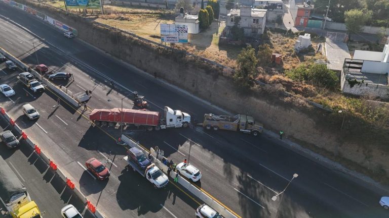 Tráiler embiste a al menos ocho vehículos y deja diez heridos en Belén