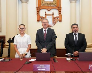 Nombra Cabildo a Alfonso Aguilar como secretario del Ayuntamiento de Puebla