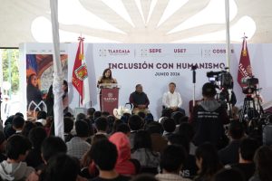 Apizaco fue sede de la entrega de aparatos funcionales 2026