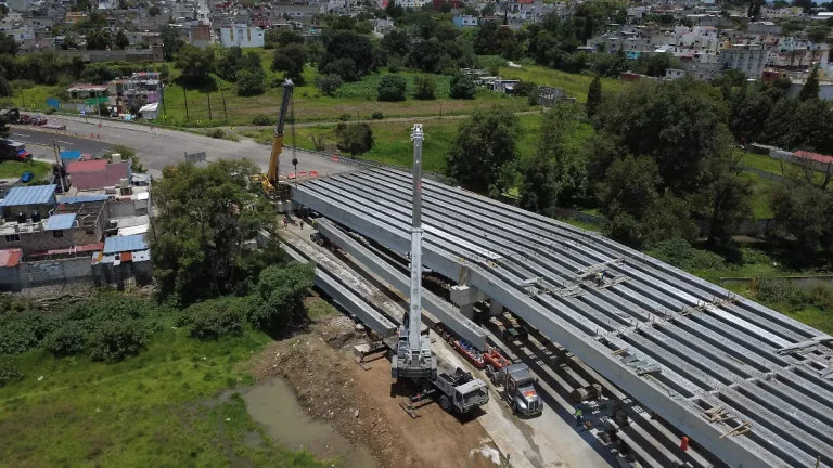 Destina Gobierno de México inversión millonaria en atención de carreteras tlaxcaltecas