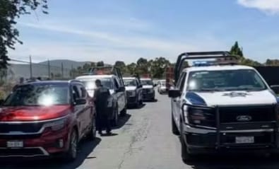 Roban 300 mil pesos en efectivo a hombre en Calpulalpan; lo citaron para venderle camioneta en redes sociales