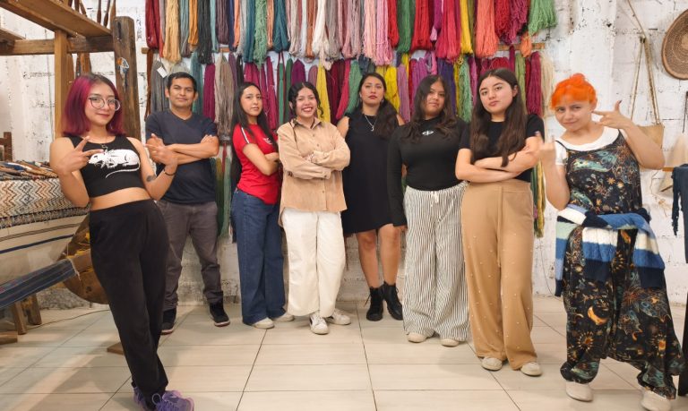 Arte Netzahualcóyotl fortalece la presencia del sarape tlaxcalteca en Estados Unidos