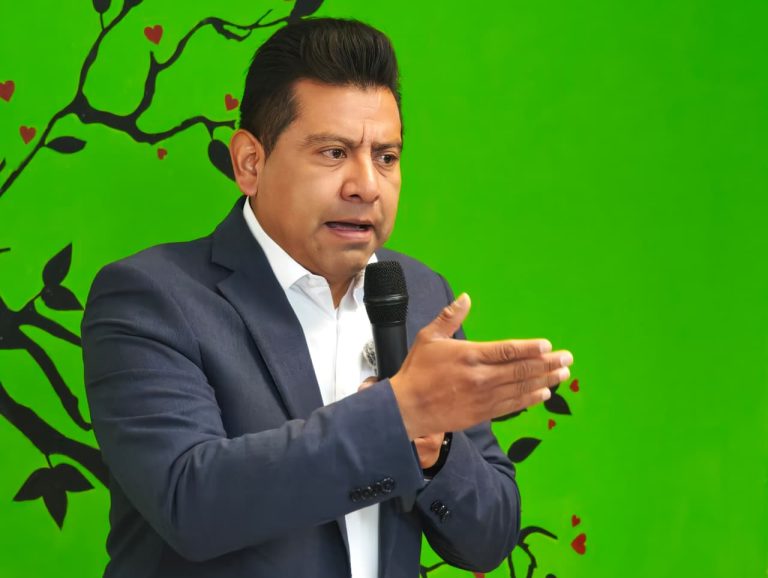 Denuncia Carlos Augusto Pérez intromisión de funcionarios en proceso interno de Morena