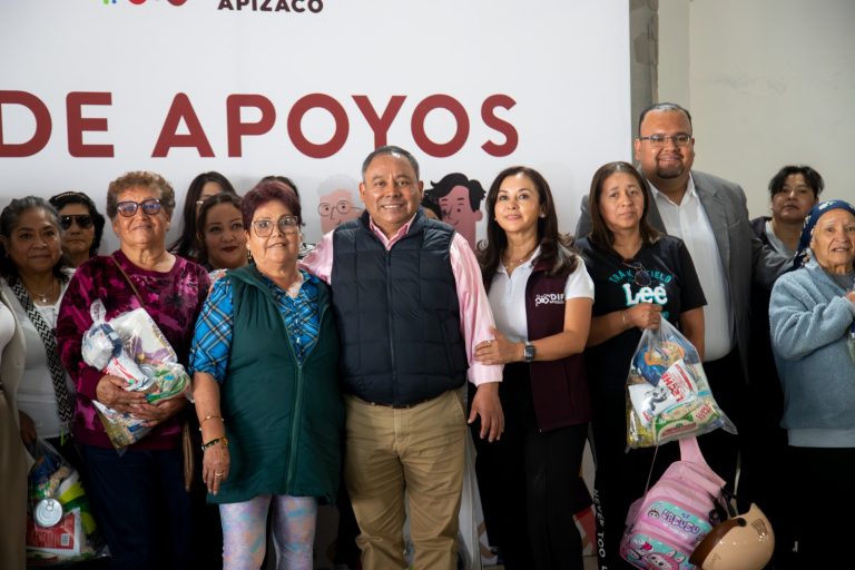 Entrega SMDIF Apizaco apoyos a 180 familias en El Cerrito de Guadalupe