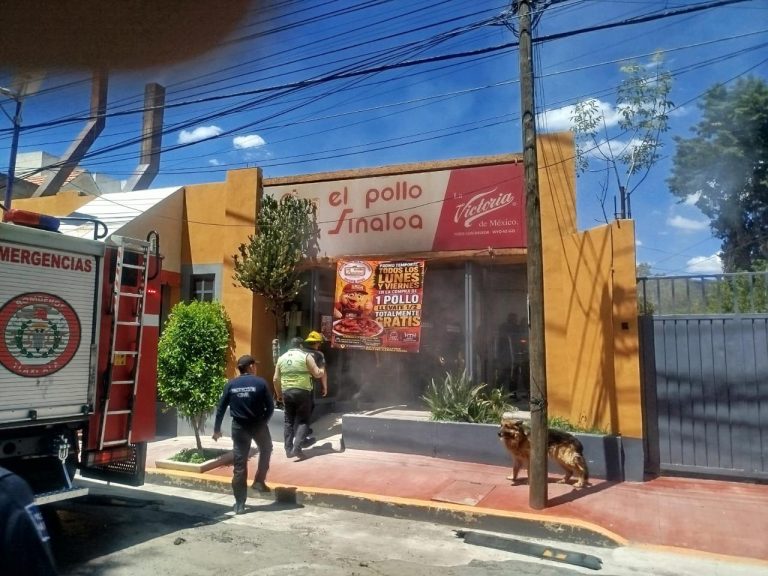 Incendio en El Pollo Sinaloa presuntamente por error de trabajador; no hay lesionados