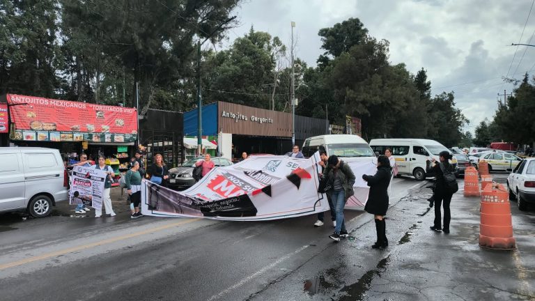 Continúan movilizaciones de trabajadores del IMSS en Tlaxcala